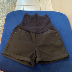 Maternity shorts